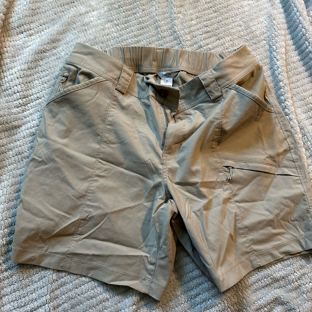 Duluth Trading Co Tan Cargo Shorts Lightweight Summer Essential